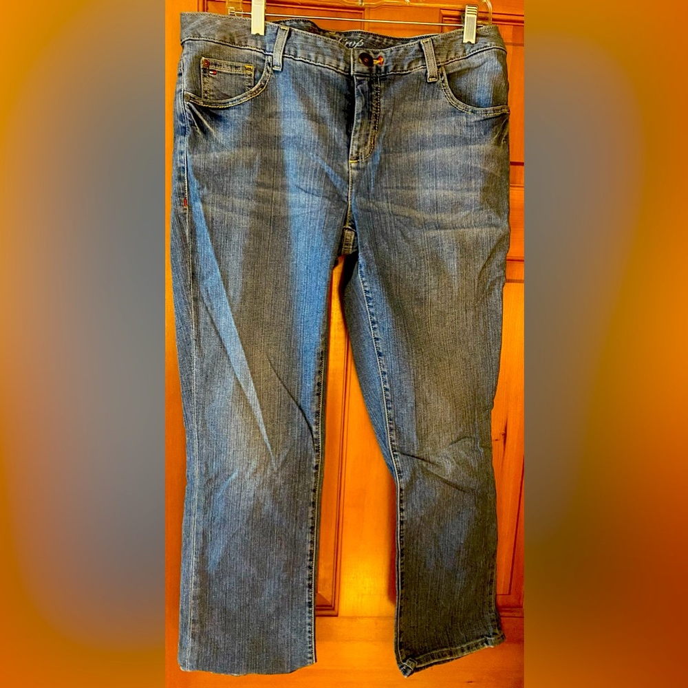 Tommy Hilfiger Cropped Jeans. Size 12. Worn once.